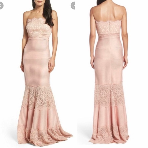 Tadashi Shoji PIN-TUCK and LACE JERSEY GOWN WITH REMOVABLE STRAPS SIZE XS - Picture 3 of 16